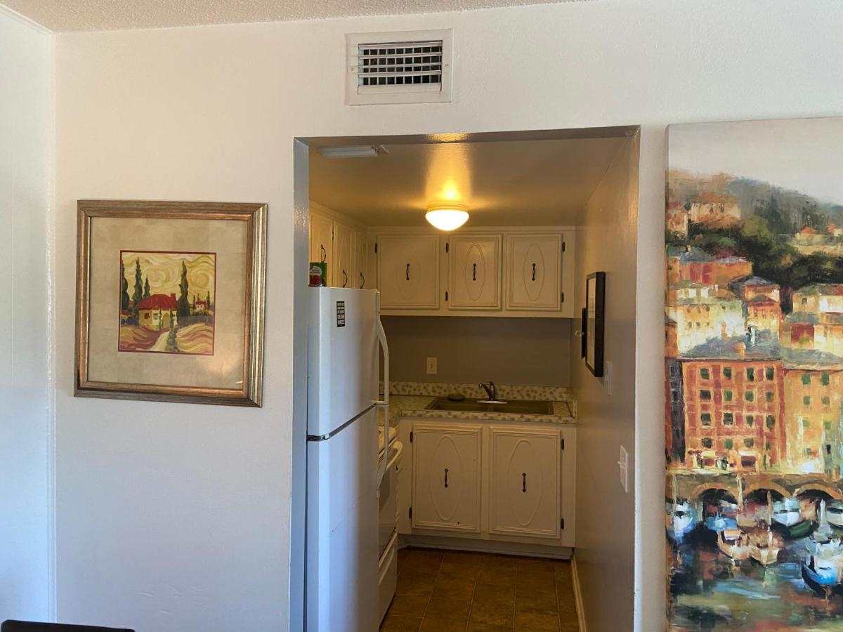 סיינט פיט ביץ' Private Room In A 2 Bedroom 1 Bathroom Shared With Host, On The Beach, Surrounded By Resorts, Only 2 People Max מראה חיצוני תמונה